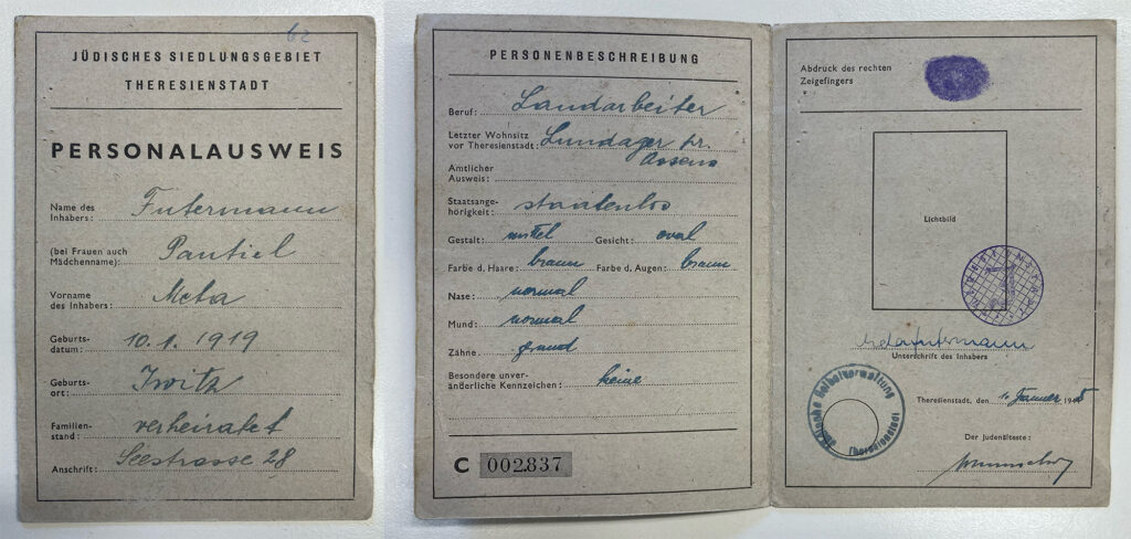 Metas Personalausweis für das "Jüdische Siedlungsgebiet Theresienstadt" vom 1.1.1945, ausgestellt von der Jüdischen Selbstverwaltung Theresienstadt: Als Adresse ist Seestraße 28 angegeben. (Quelle: Landesamt für Bürger- und Ordnungsangelegenheiten, Entschädigungsbehörde: Entschädigungsakte Nr. 171.532)